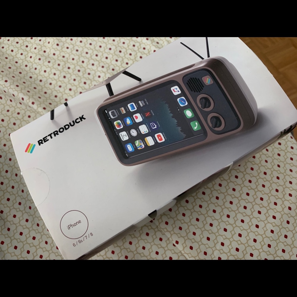 Retroduck iPhone Dock
